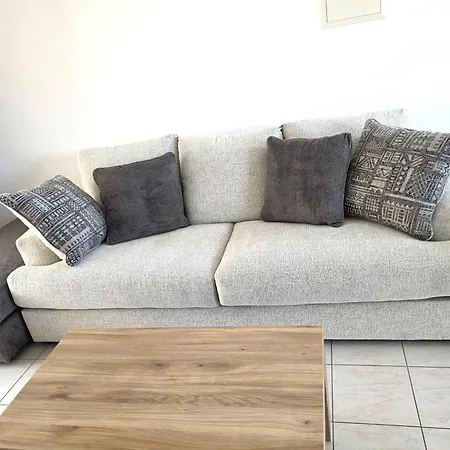 H&o Olive House Apartment